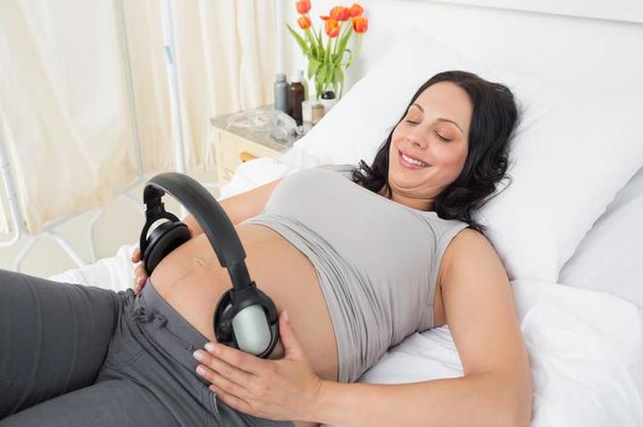 Rodzaje muzyki a nastrój mamy